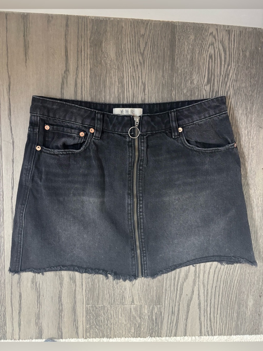 Free People Black Wash Zip Front Raw Hem Denim Mini Skirt Size 30